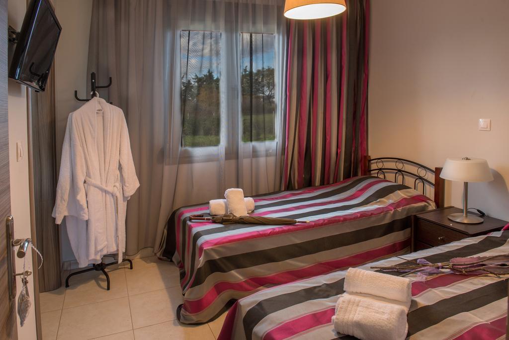 Iris Home Paralia Katerinis Bagian luar foto