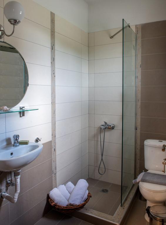 Iris Home Paralia Katerinis Bagian luar foto